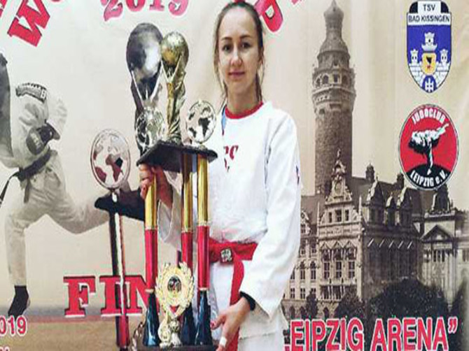 Брянская студентка завоевала Кубок мира по рукопашному бою