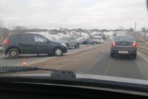 В Брянской области столкнулись четыре автомобиля