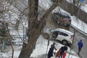 В Брянске возле школы №36 произошло ДТП на пешеходном переходе