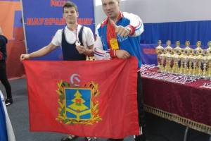 Брянец Кирилл Шумских взял серебро на первенстве России по пауэрлифтингу