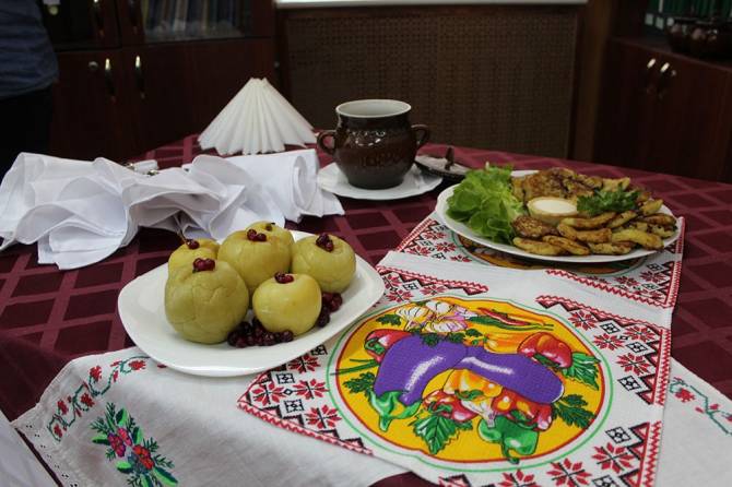 Студенты брянского техникума приготовили национальные белорусские блюда