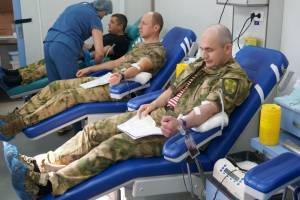 Брянские росгвардейцы пополнили региональный банк крови на 20 литров
