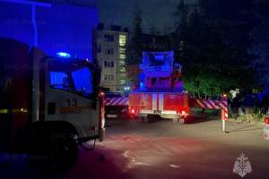В Брянске из горящей девятиэтажки на Ульянова эвакуировали 25 человек