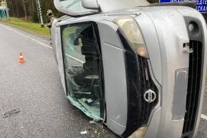 На брянской трассе водитель Nissan врезался в Toyota и разбил голову