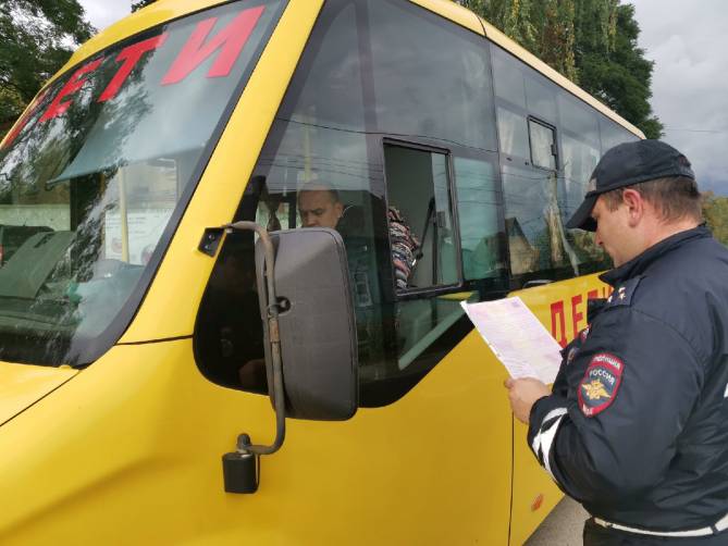 Жителей Новозыбкова возили на поломанных автобусах