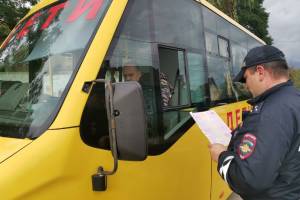 Жителей Новозыбкова возили на поломанных автобусах