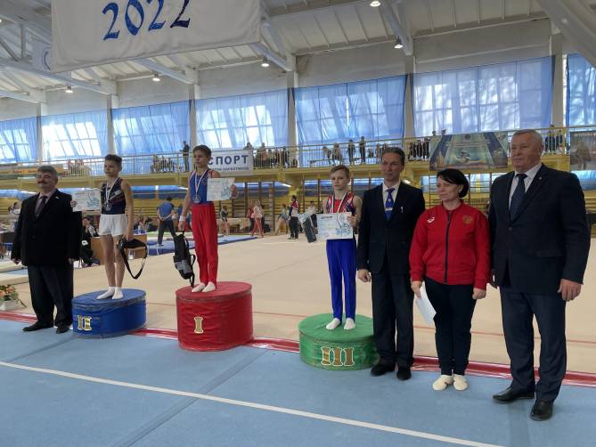 Брянские гимнасты взяли 7 медалей на всероссийских соревнованиях