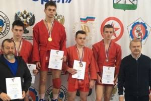 Брянские самбисты взяли 9 медалей на всероссийских соревнованиях
