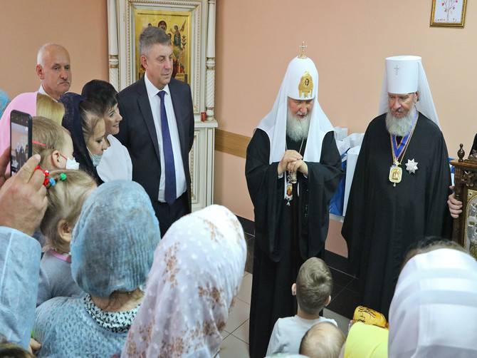 Патриарх Кирилл навестил пациентов брянского онкогематологического центра
