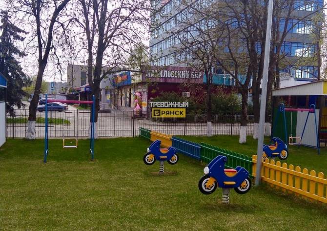 В Брянске в районе «Лития» открыли наливайку у детского сада
