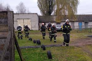 Брасовские пожарные проверили свои навыки в теплодымокамере