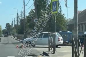 В Брянске водитель легковушки сбил на переходе велосипедиста