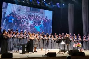 Брянцев пригласили на новогодний концерт хора Марио Бустилло