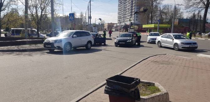 В Брянске начали массово проверят пропуска у автомобилистов