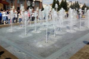 В брянском поселке Климово заработал новый фонтан