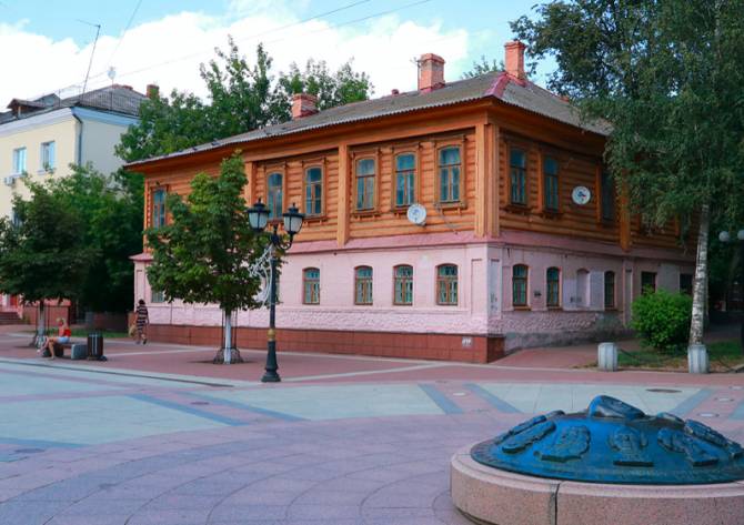 В Брянске ищут инвестора для исторического здания на бульваре Гагарина