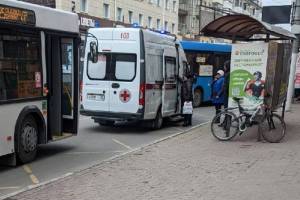 В Брянске наезд автобуса на пьяного велосипедиста сняли на видео