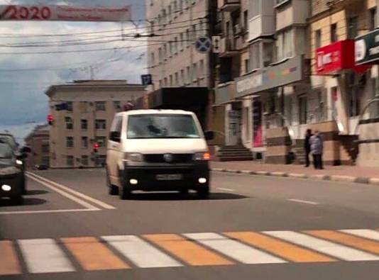 Проехавшего в центре Брянска по встречке водителя ждет штраф