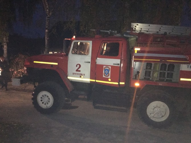 В Путевке под Брянском потушили пожар