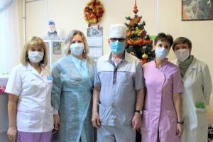 В Брянске юные пациенты областной больницы получили рождественские подарки