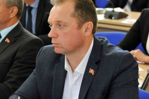 Депутат Сергей Антошин посоветовал коллегам не расслабляться