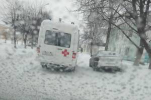 В Новозыбкове предложили помощь застрявшим в снегу медикам