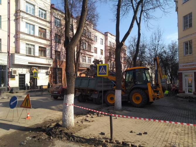В Брянске на улице Фокина установят восемь новых светофоров