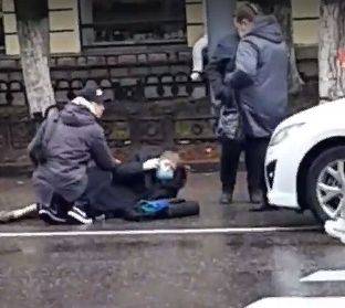 В Брянске на пешеходном переходе легковушка сбила женщину