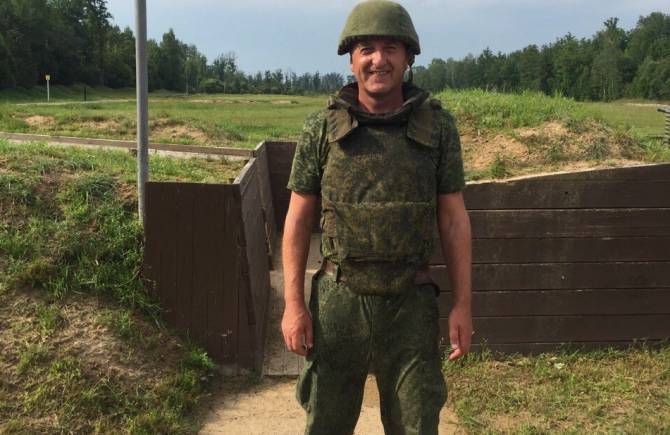 Экс-глава Брянска Хлиманков показал фото в военной форме