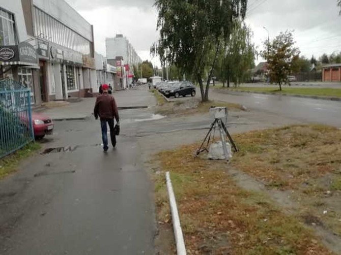 В Брянске заметили автомобильную фотоловушку возле школы №11