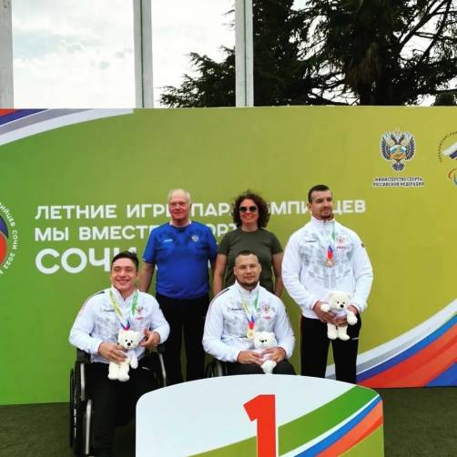 Брянский паралимпиец Александр Хрупин завоевал золото на турнире в Сочи