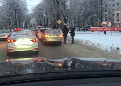 В Брянске возле БГУ произошла авария