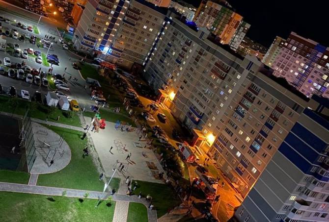 В Брянске эвакуировали жильцов многоэтажки в ЖК «Квартал Авиаторов»
