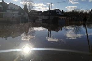 В Брянске 19 человек из затопленных домов эвакуированы в пункты временного размещения