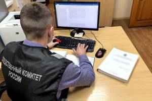 В Климово пьяный москвич возле кафе едва не зарезал 20-летнего парня