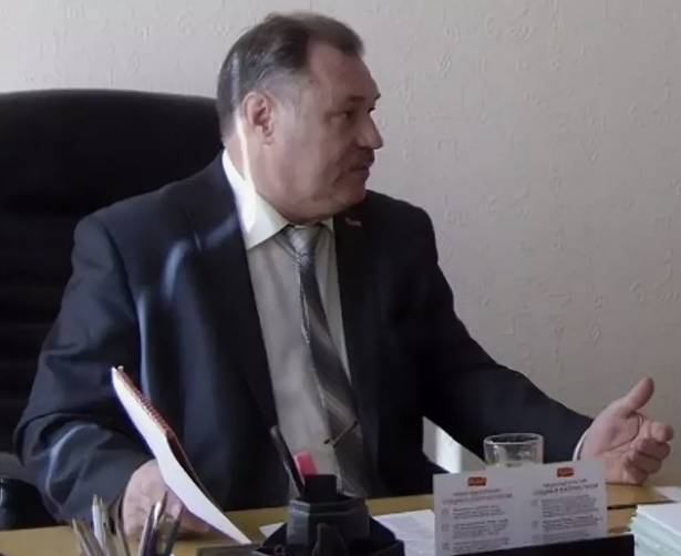Главой администрации Карачевского района утвердили Леонида Филина 