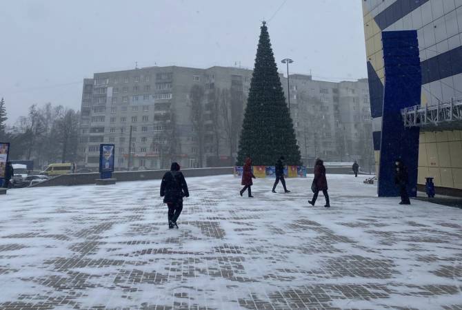Брянск начало стремительно заметать снегом