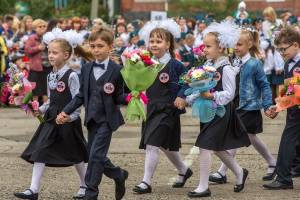 В школы Брянской области 1 сентября пойдут 13 400 первоклассников