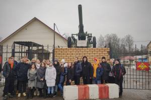 Брянских студентов отвели на экскурсию в воинскую часть 