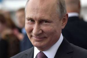 Брянцы благодарят Путина за подаренные 10 тысяч рублей