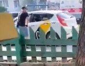 В Брянске сняли на видео попытку угона такси