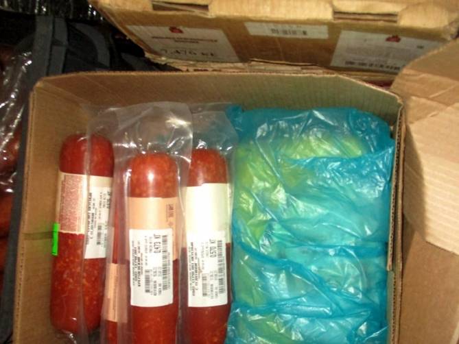 В Брянской области забраковали 3 тонны белорусских мяса и молочки