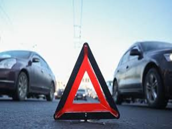 В Брянске на проспекте Ленина автоледи разбила голову в ДТП