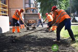 В Брянске к 1 мая выберут подрядчиков по ремонту дворов