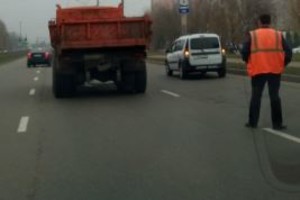 В Брянске на Станке Димитрова столкнулись КамАЗ и легковушка