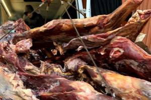 В Унече утилизировали 600 килограммов мяса неизвестного происхождения