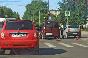 В Брянске из-за аварии на «Мечте» встала в пробке улица Литейная