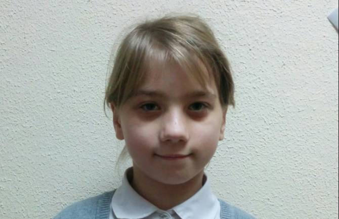 В Брянске ищут любящую семью для 9-летней Полины