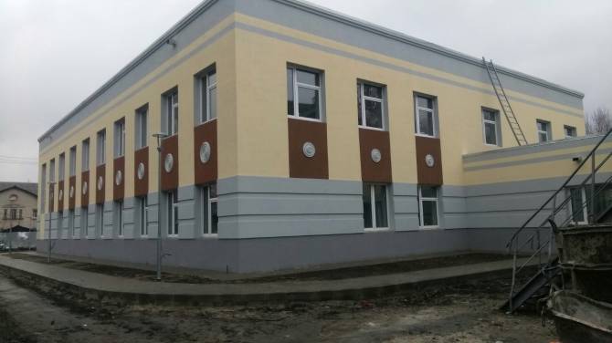 В Брянске установили светильника у нового корпуса ДШИ №3