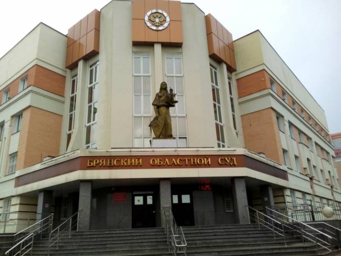 В Брянске присяжные вынесли обвинительный вердикт двум ворам в законе
